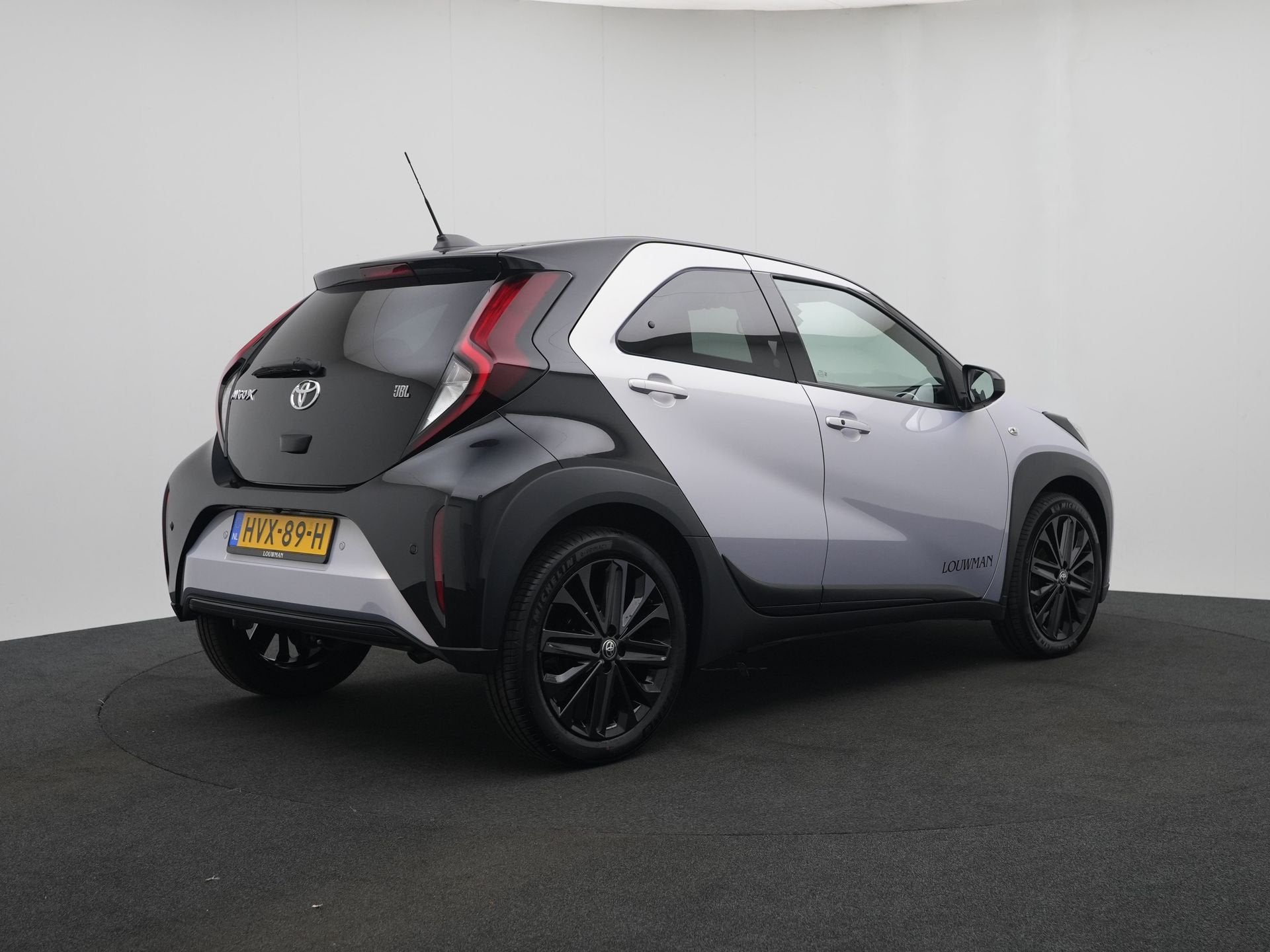 Toyota Aygo X 1.0 VVT-i MT JBL | JBL Soundsysteem | Navigati, Auto's, Toyota, Voorwielaandrijving, 12 maanden, Gebruikt, 4 stoelen