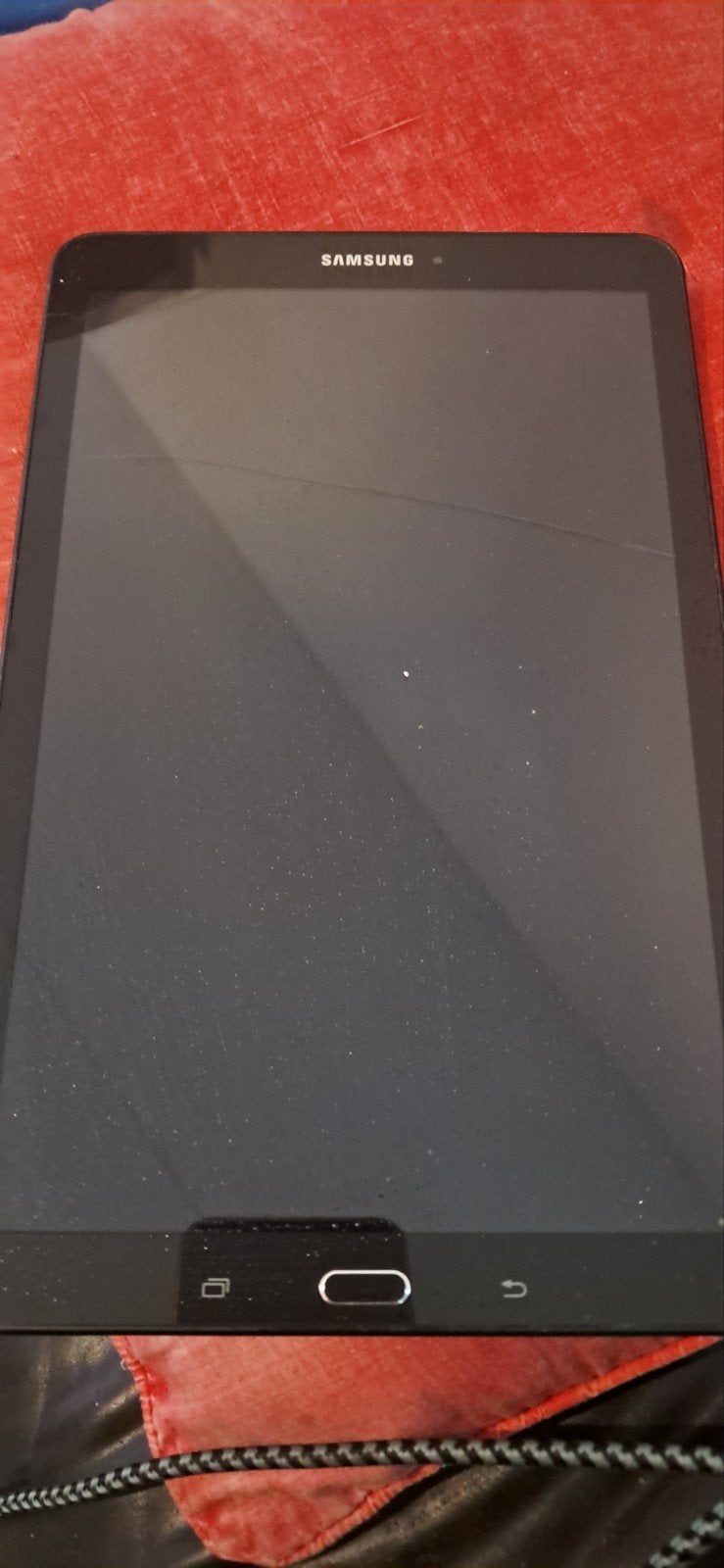 Samsung Galaxy Tab E SM-T560 - 9.6 inch - Wi-Fi - 8GB, Computers en Software, Windows Tablets, Niet werkend, Wi-Fi, 9 inch, 16 GB