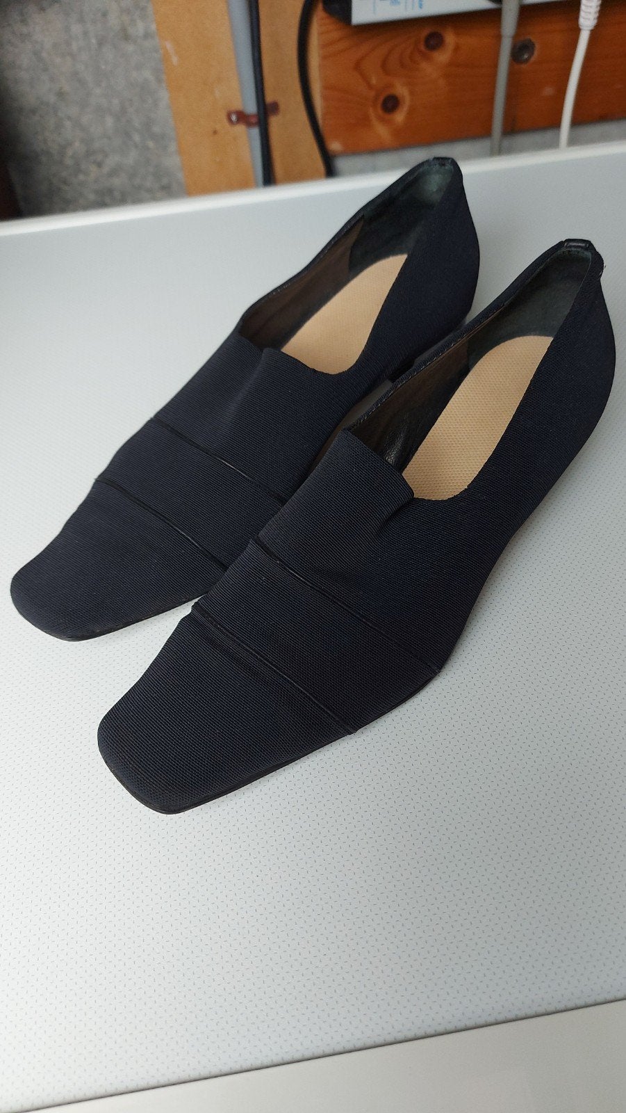 Damesschoenen leer bovenkant schoen zwart elastisch, Ophalen of Verzenden, Zo goed als nieuw, Maripe, Instappers