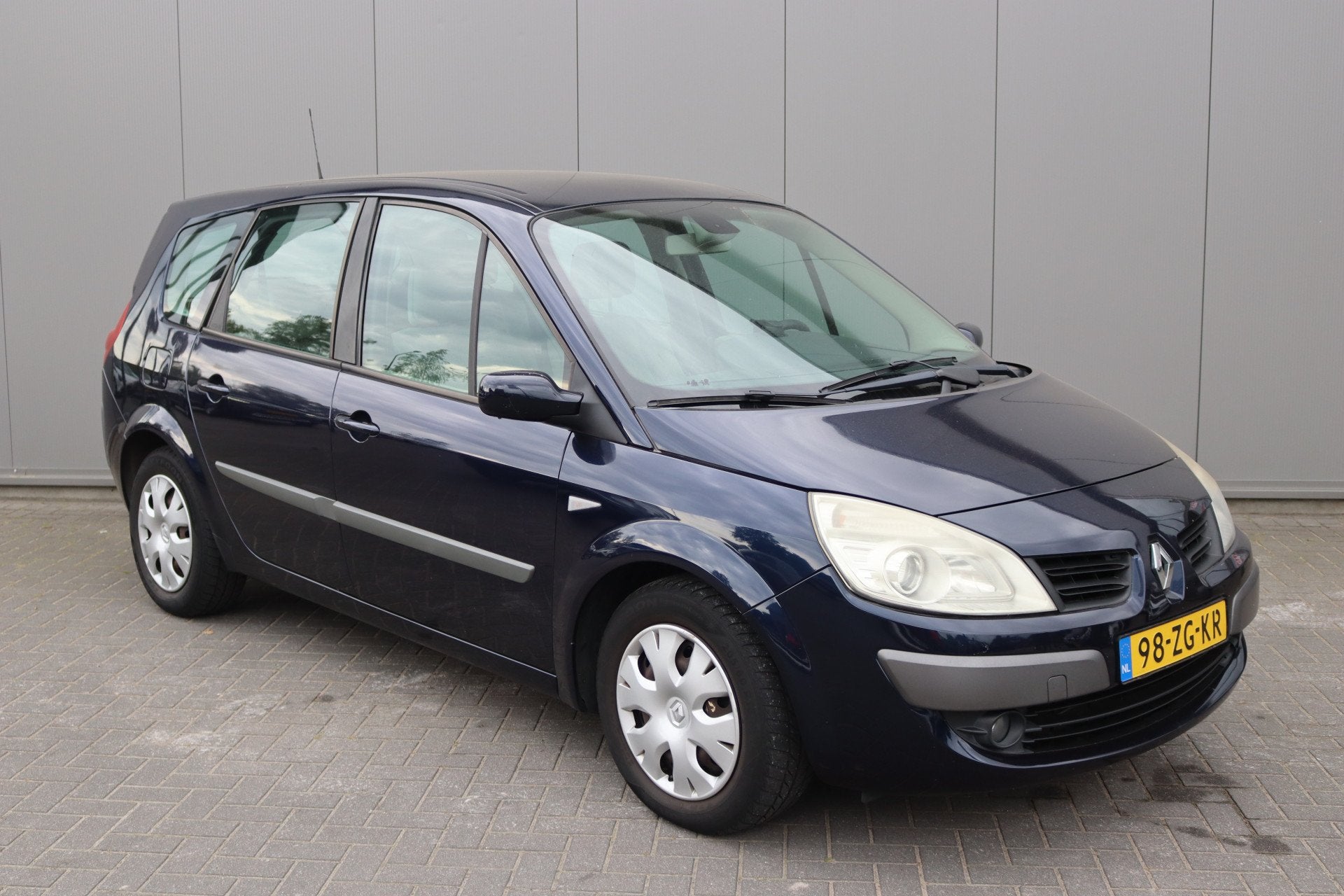 Renault Grand Scénic 2.0-16V Business Line Cruise-control/A, Auto's, Voorwielaandrijving, 1998 cc, Gebruikt, 4 cilinders