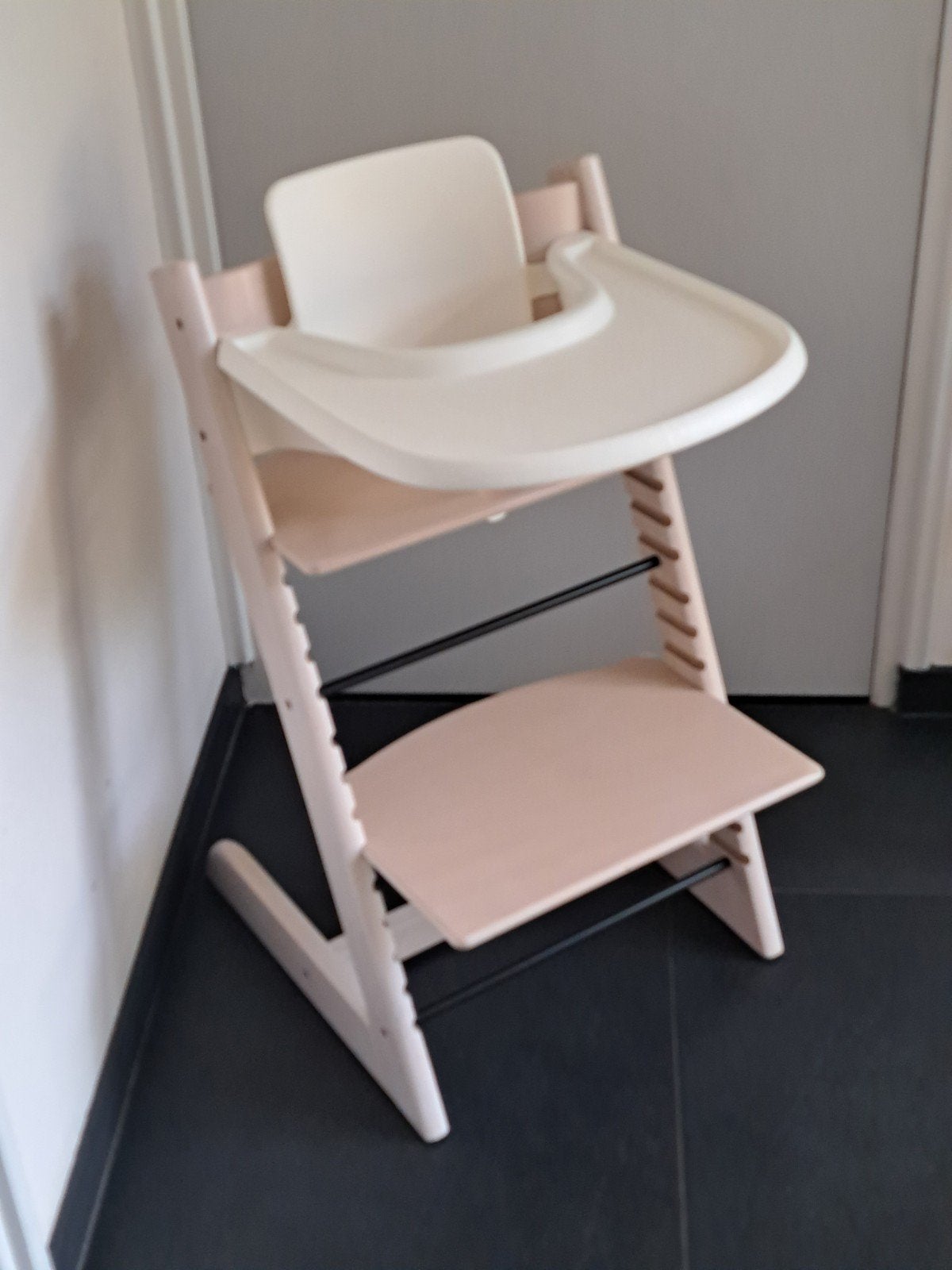 Stokke Tripp Trapp babyset en tafelblad, Ophalen, Zo goed als nieuw, Meegroeistoel, Afneembaar eetblad