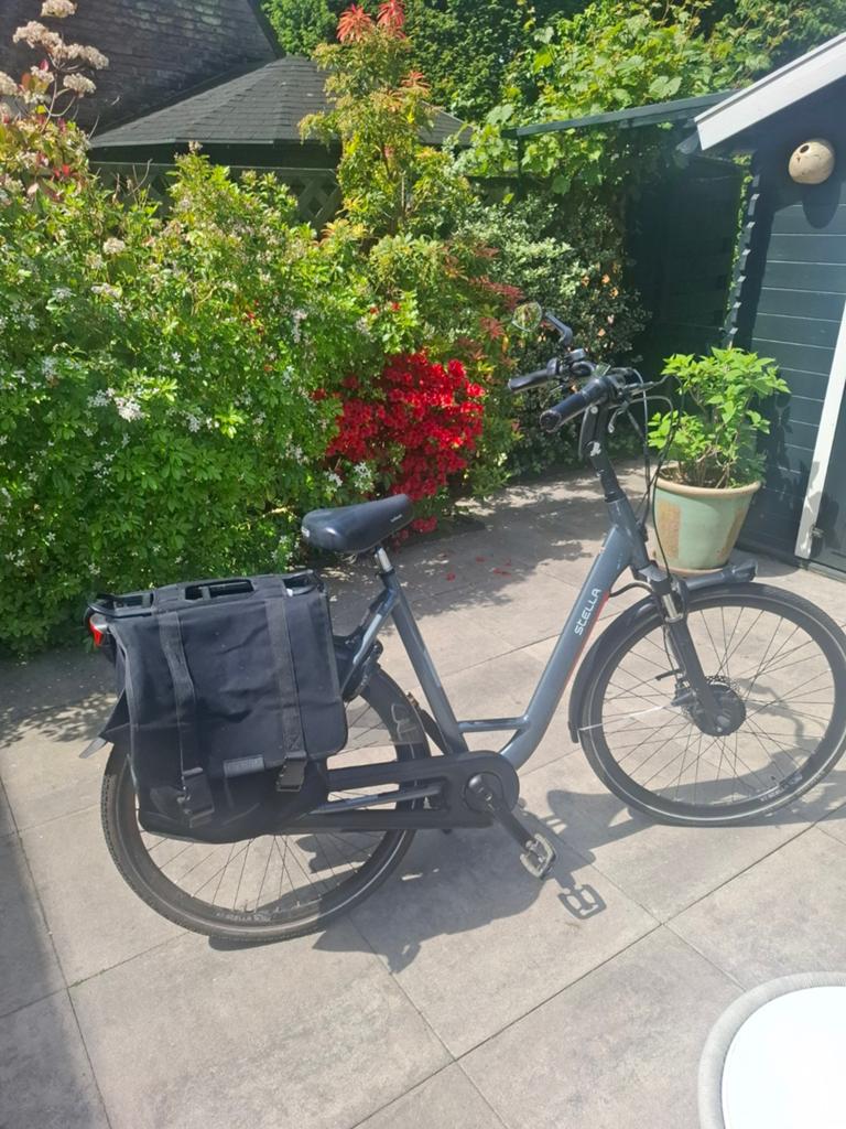 Electrische fiets Stella Livorno 57 cm, Fietsen en Brommers, Fietsen | Heren | Sportfietsen en Toerfietsen, Zo goed als nieuw
