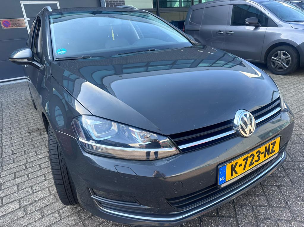 Volkswagen Golf 1.4 TSI 103KW Variant DSG 2014 Grijs, 4 cilinders, Leder en Stof, Navigatiesysteem, 1500 kg
