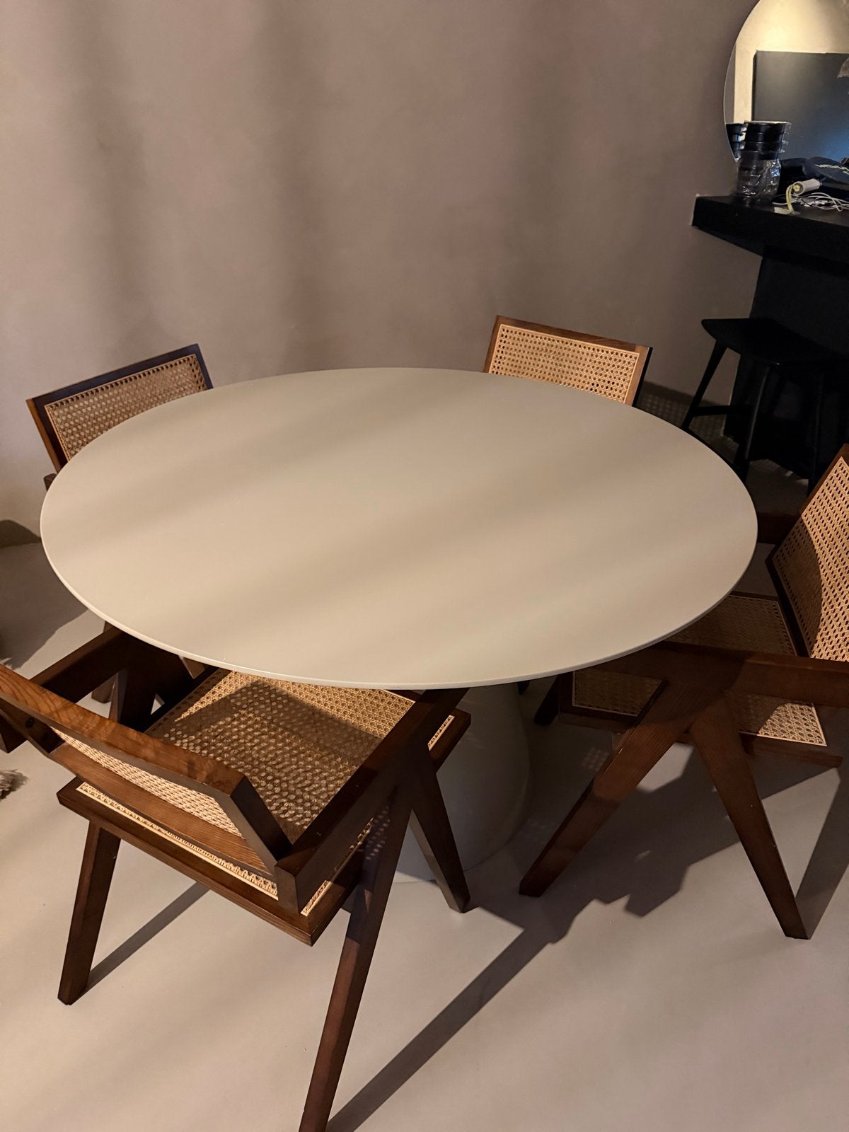 WOOOD Eettafel Jorre - Antiek Beige ronde tafel eettafel, Huis en Inrichting, Tafels | Eettafels, Ophalen, Overige materialen