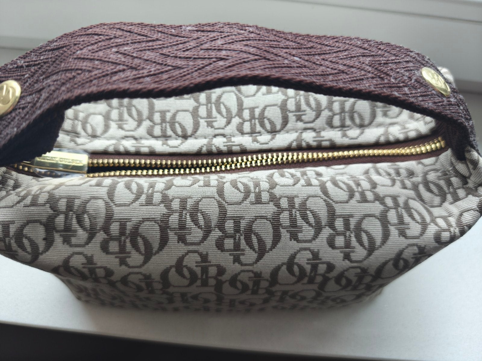 OGB Kleine Jacquard Make-up Tas .Olcay Gulsen, Ophalen of Verzenden, Nieuw, Bruin, Dame