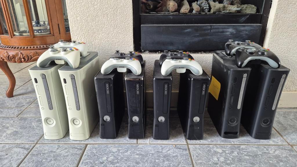 8x Xbox 360 met toebehoren (2 defect), Spelcomputers en Games, Spelcomputers | Xbox 360, Ophalen, Met 1 controller, 250 GB, Gebruikt