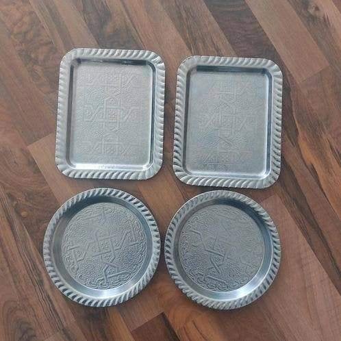 4xHome accents metalen borden/dienbladen, nieuwe,, Huis en Inrichting, Overige materialen, Nieuw, Ophalen of Verzenden, Bord(en)