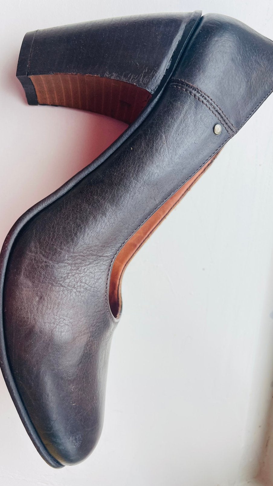 Te koop: pumps, Fred de la Bretoniere, bruin, 37, Ophalen of Verzenden, Zo goed als nieuw, Bruin