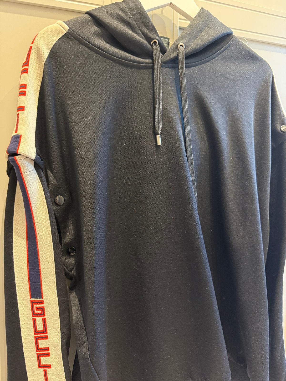 Gucci - Hooded Sweatshirt met mouwen die je kan verwijderen., Ophalen, Zo goed als nieuw, Maat 52/54 (L), Zwart