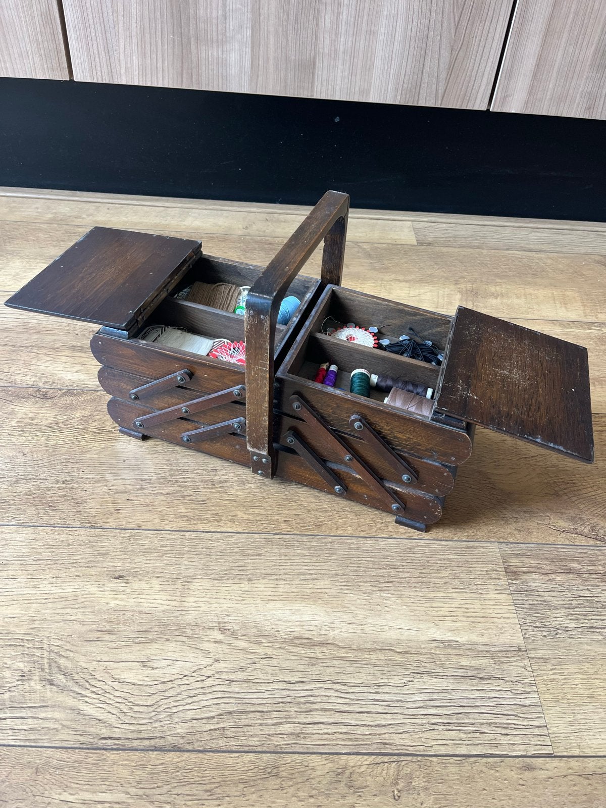Vintage houten naaidoos harmonica model, Ophalen of Verzenden, Gebruikt, Overige typen