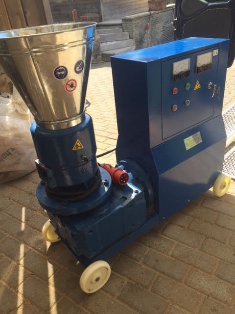 Pelletpers Type MKL 7,5 Kw, Verzenden