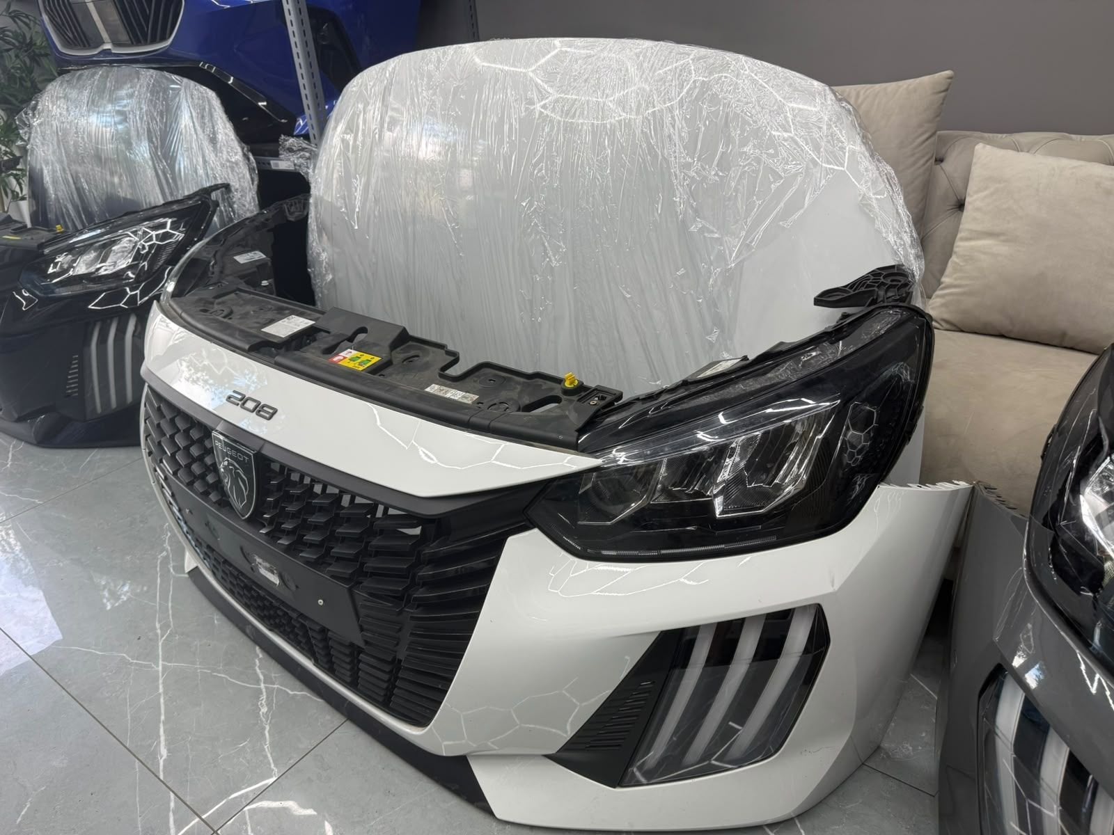 Voorkop Peugeot 208 II 2024-2026 Motorkap Voorbumper Koplamp, Auto-onderdelen, Taurusavenue 1
2132 LS  Hoofddorp, NL, Gebruikt