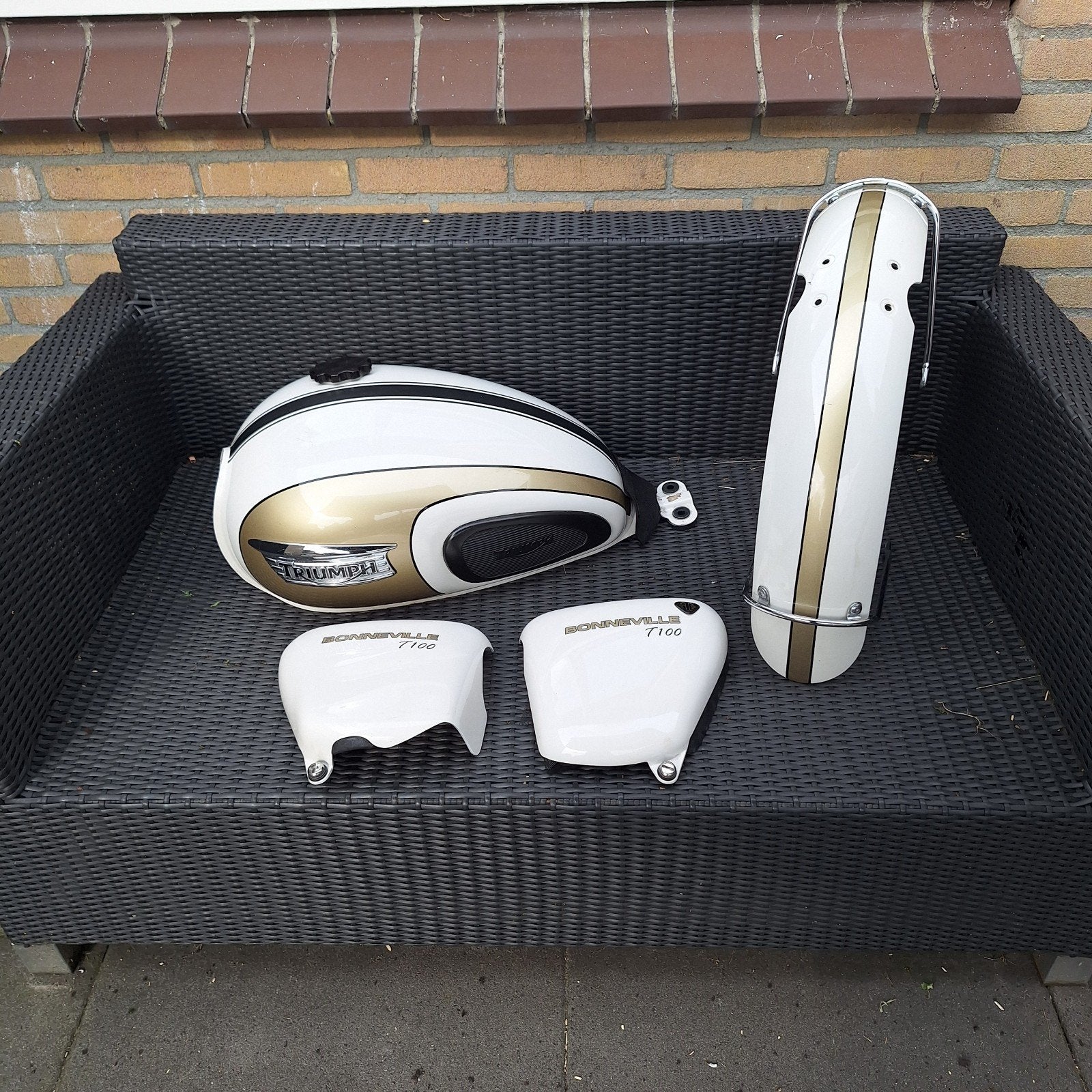 triumph bonneville t100 2015 tank zeikappen spatborden, Ophalen of Verzenden, Gebruikt