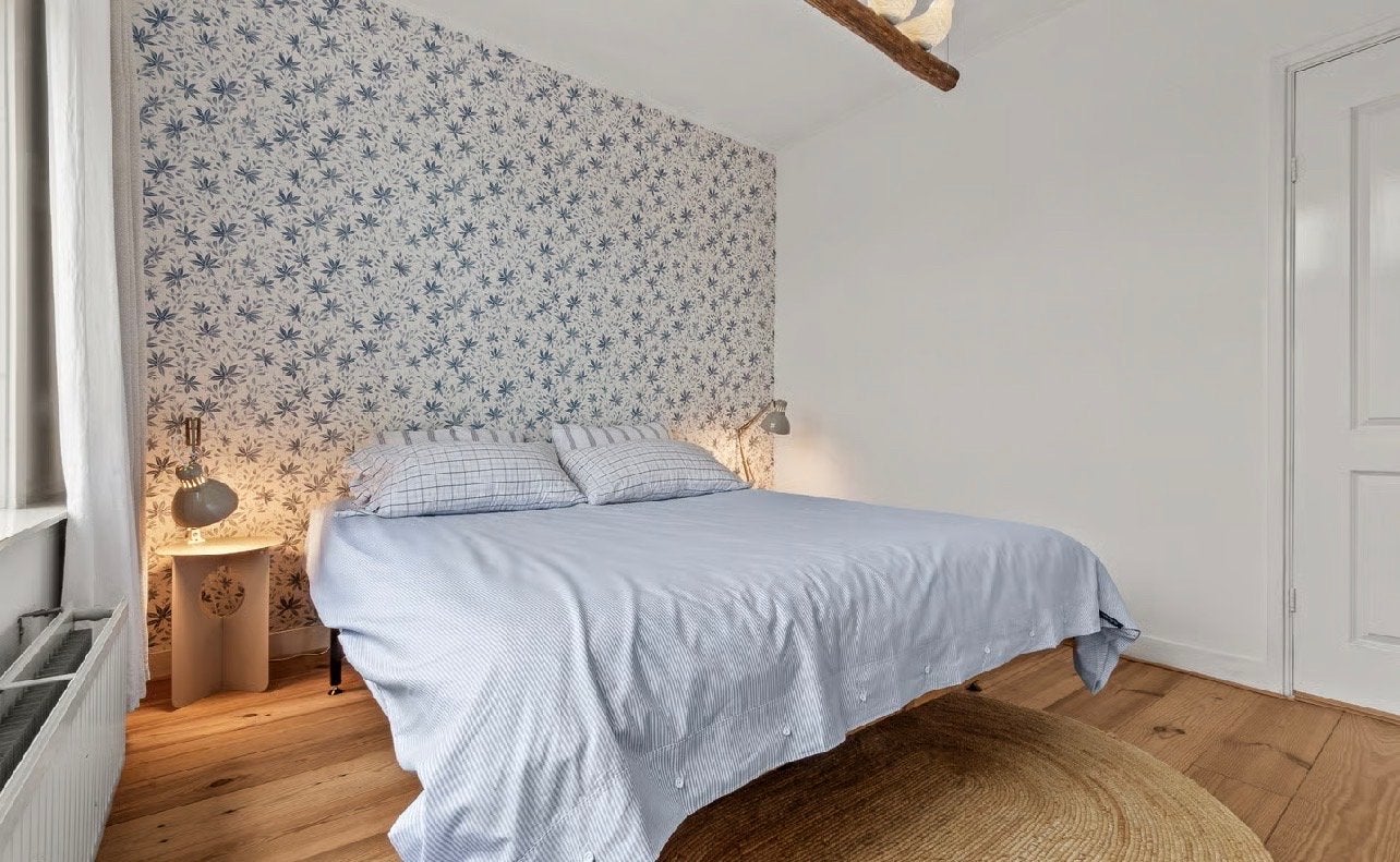 Tweepersoons bed met onderstel, beddengoed en nachtkastjes, Ophalen, Gebruikt, Overige kleuren, Tweepersoons