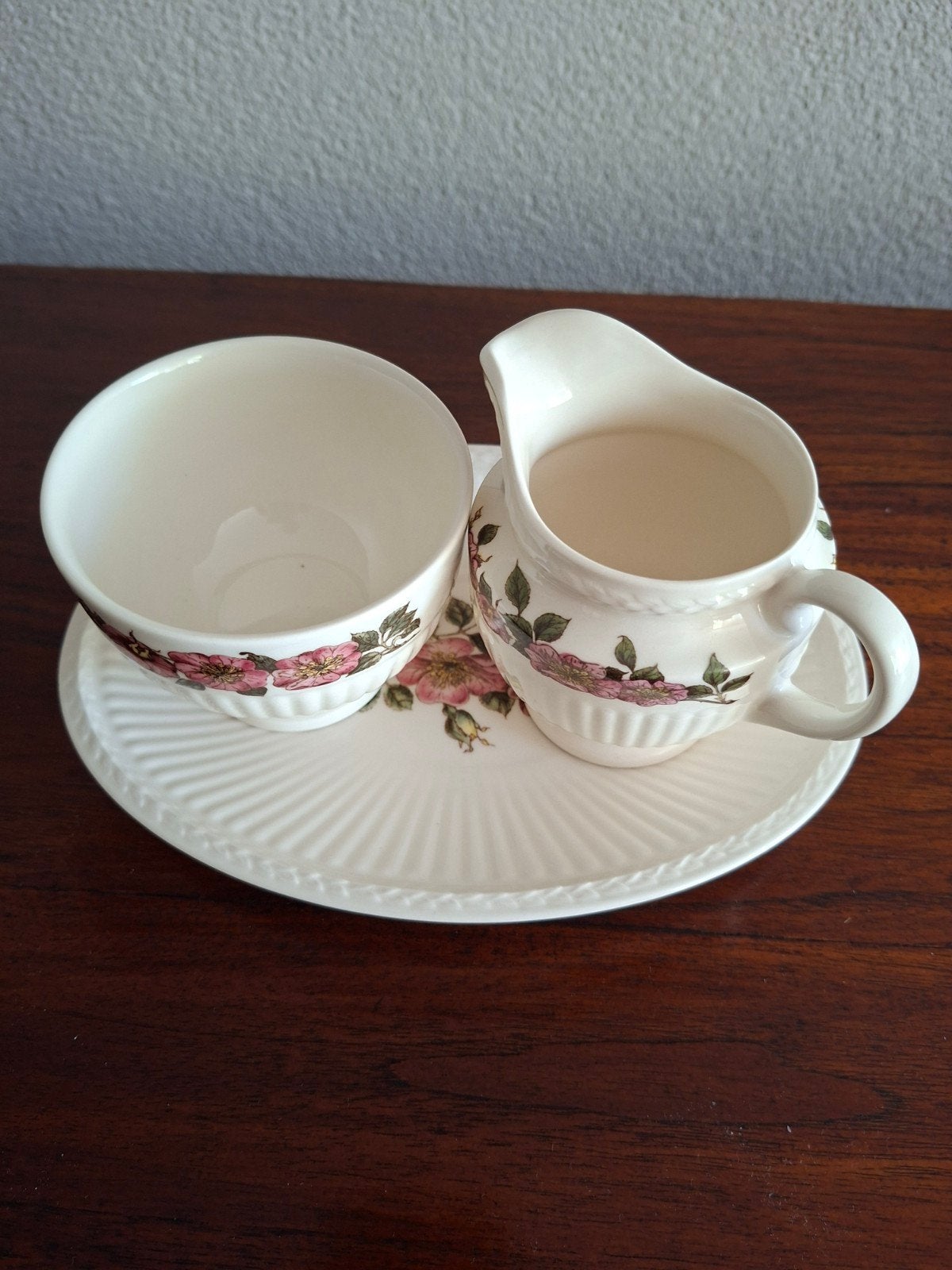 Wedgwood "Briar Rose" suiker- en melkstel, Ophalen of Verzenden