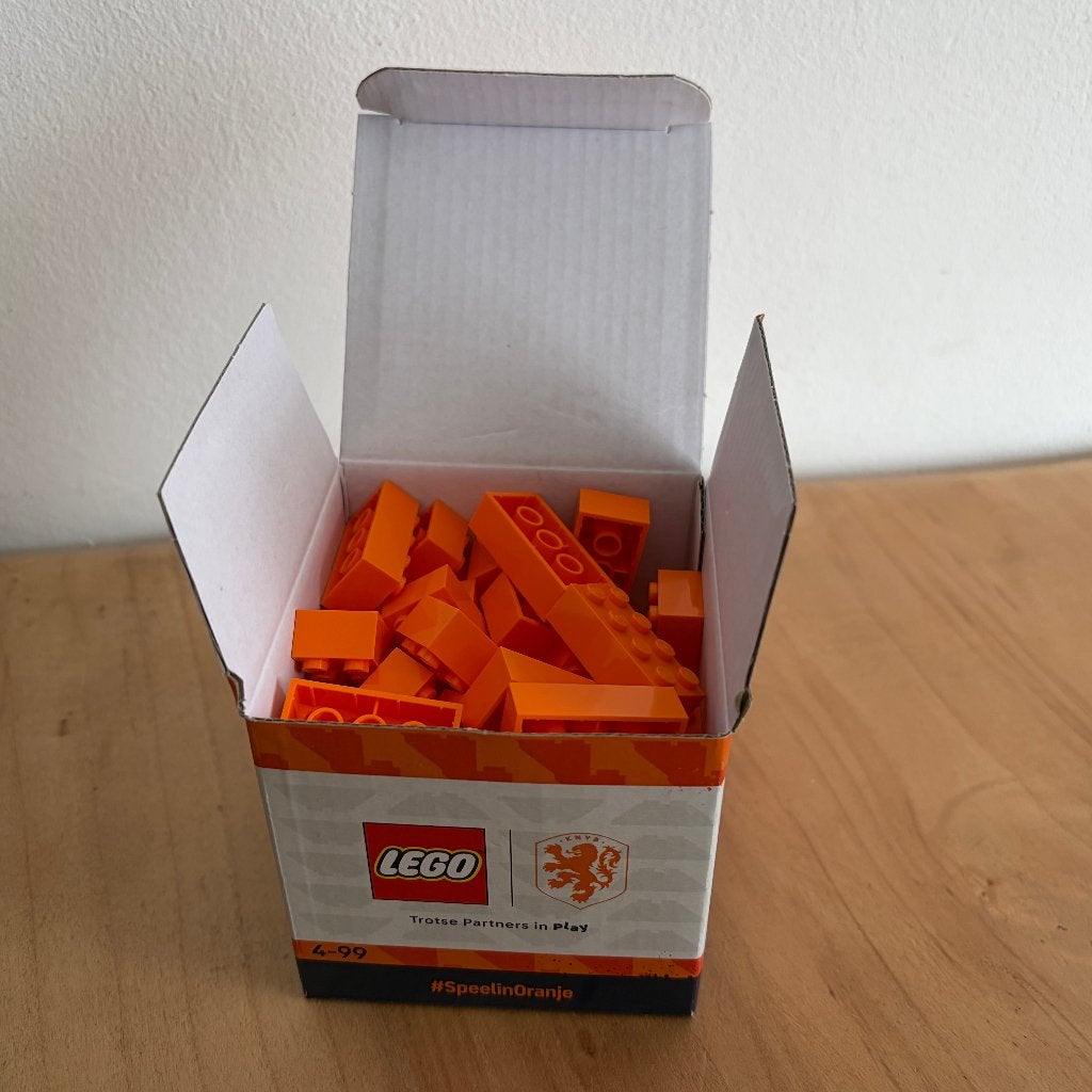 Oranje LEGO steentjes WK 2026 KNVB, Compleet, Overige thema's, Lego, Ophalen of Verzenden