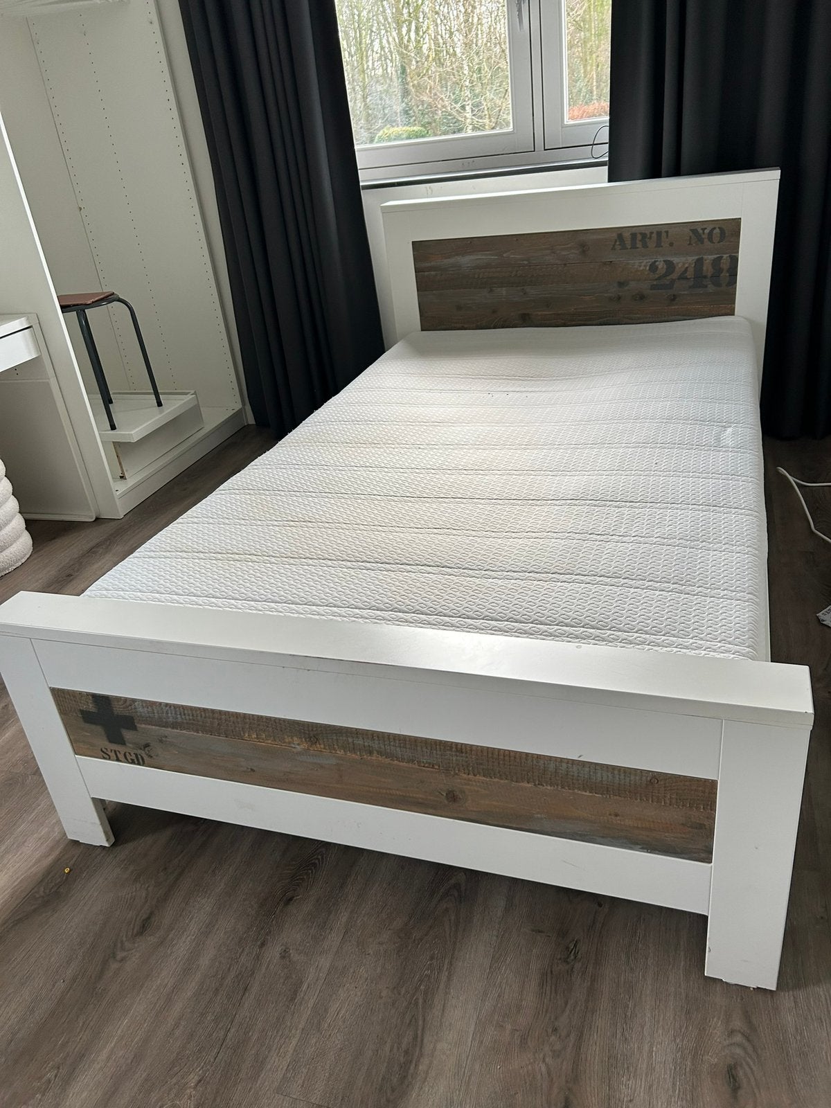 Complete jongenskamer: bed, kast, bureau, nachtkastje, Huis en Inrichting, Slaapkamer | Bedden, Ophalen, 90 cm, Eenpersoons, Zo goed als nieuw