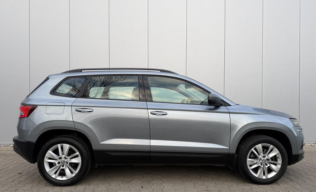 Skoda KAROQ 1.0 TSI Style 116PK Automaat | ACC | Camera |, Stof, Gebruikt, 1261 kg, 116 pk