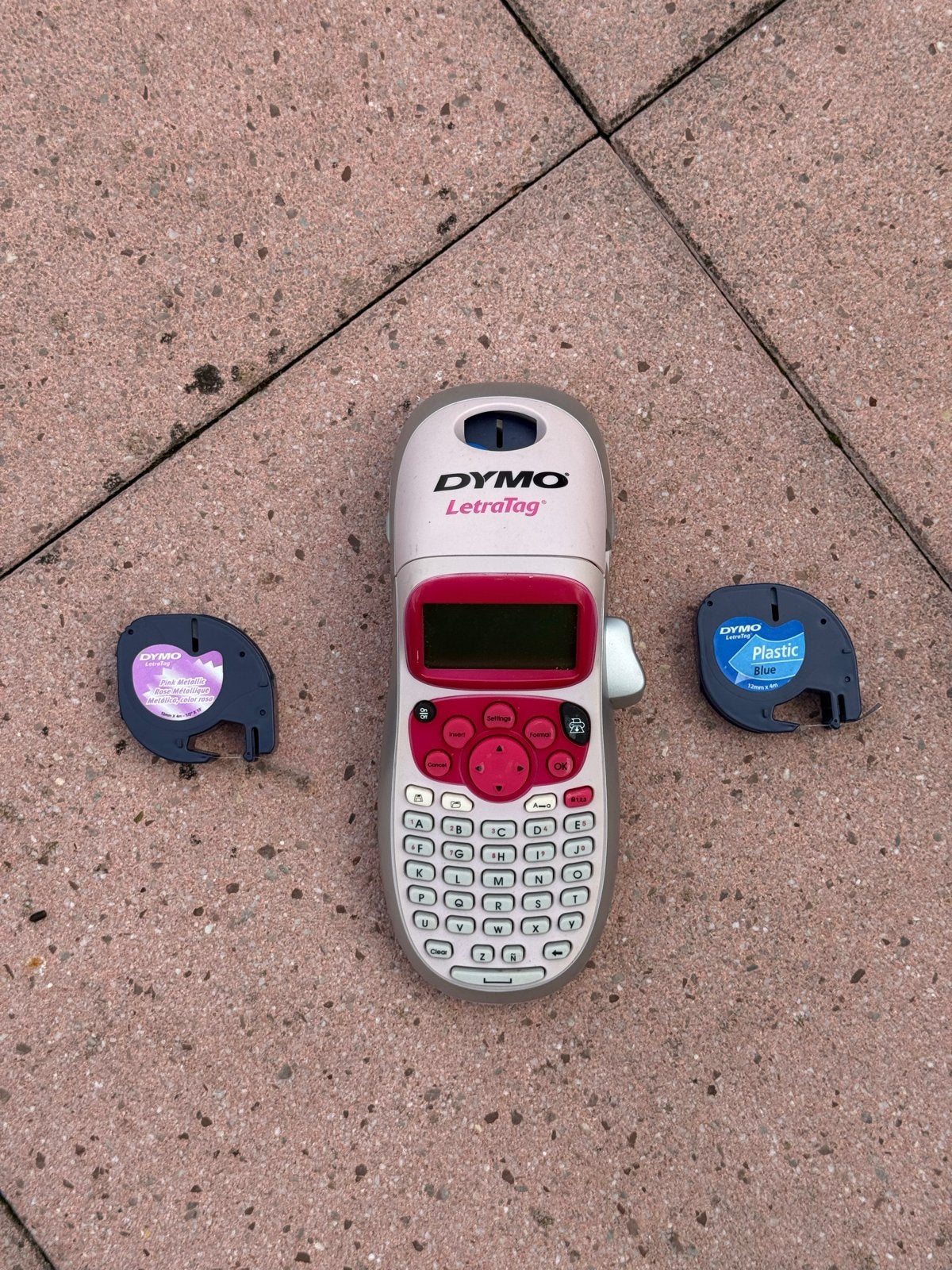DYMO LetraTag labelmaker met 2 labeltapes, Ophalen, Zo goed als nieuw, Qwerty, Etiket