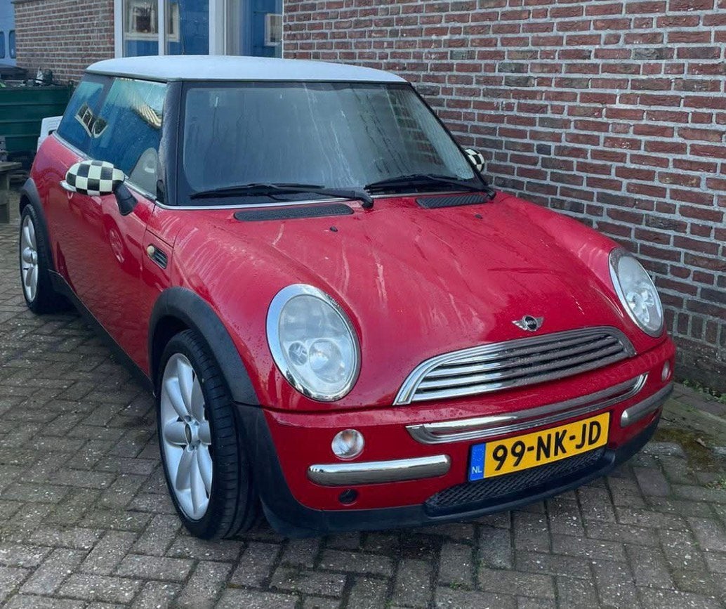 Mini 1.6 16V Cooper Checkmate red chilli pepper **koopje**, Auto's, Voorwielaandrijving, 4 cilinders, 4 stoelen, Origineel Nederlands