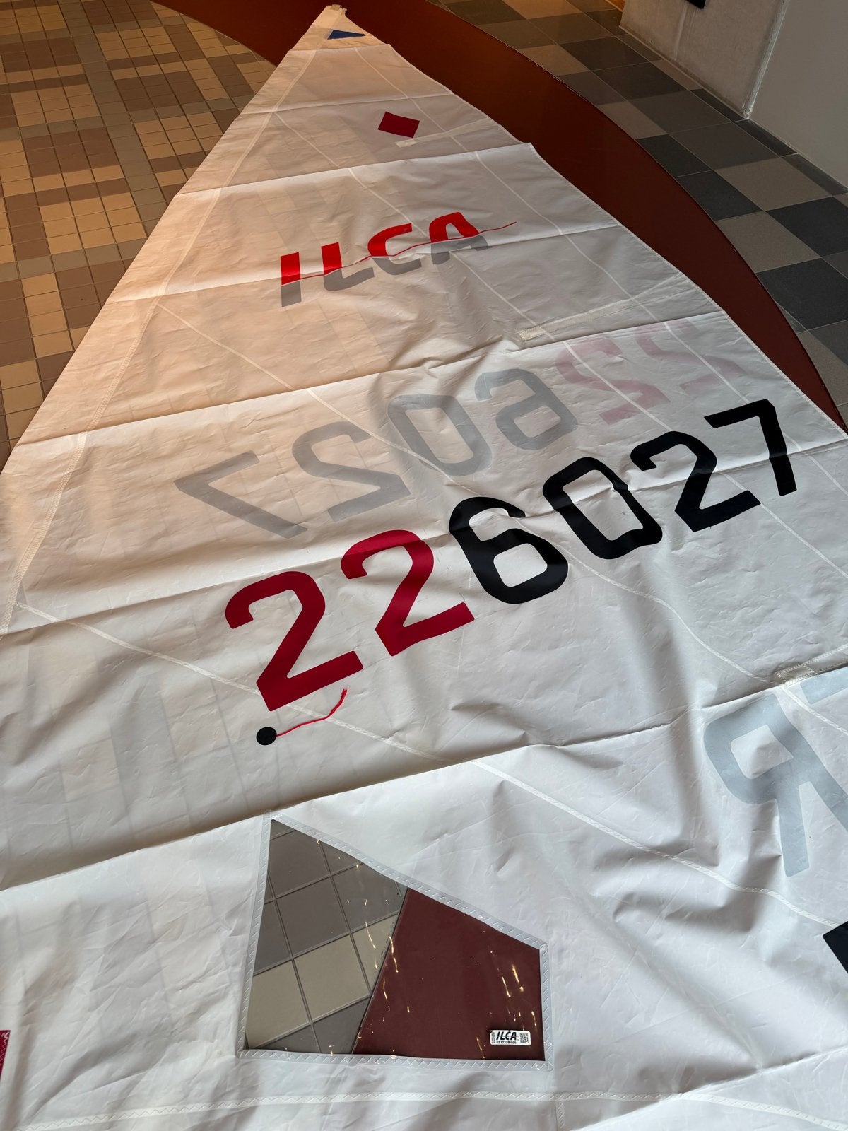 ILCA 6 Zeil - Gebruikt voor Senior Europeanen en Noord-Ameri, Minder dan 3 meter, Gebruikt, Ophalen of Verzenden, Minder dan 15 m²