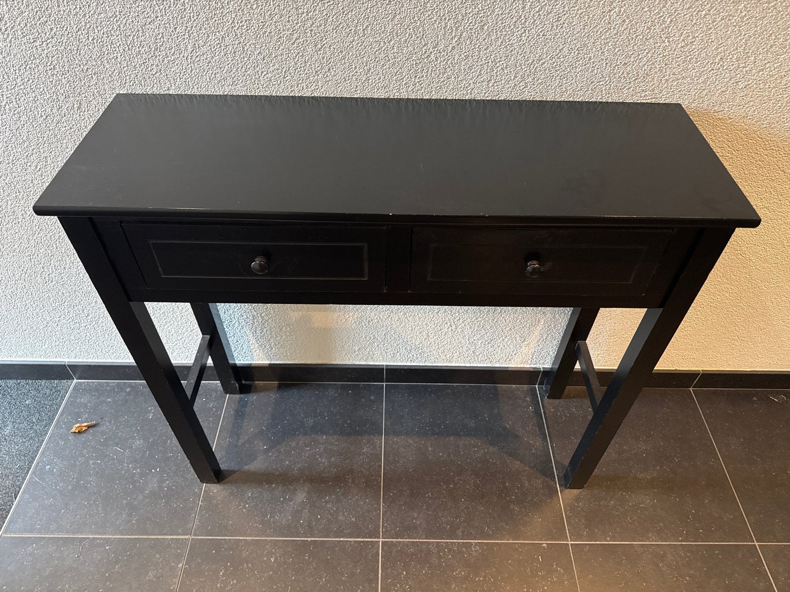 Zwart houten sidetable met twee lades, Huis en Inrichting, Ophalen, Gebruikt, 100 tot 150 cm, Overige houtsoorten