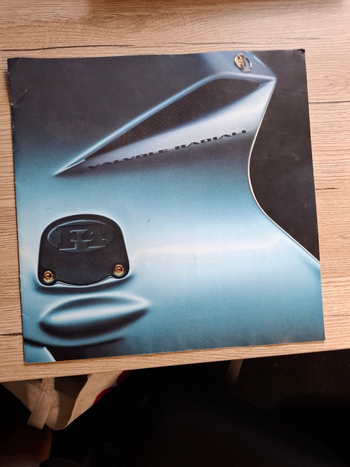 MV Agusta F4 Brochure - Motorfiets Kunst, Ophalen of Verzenden, Gelezen, Overige merken, MV Agusta