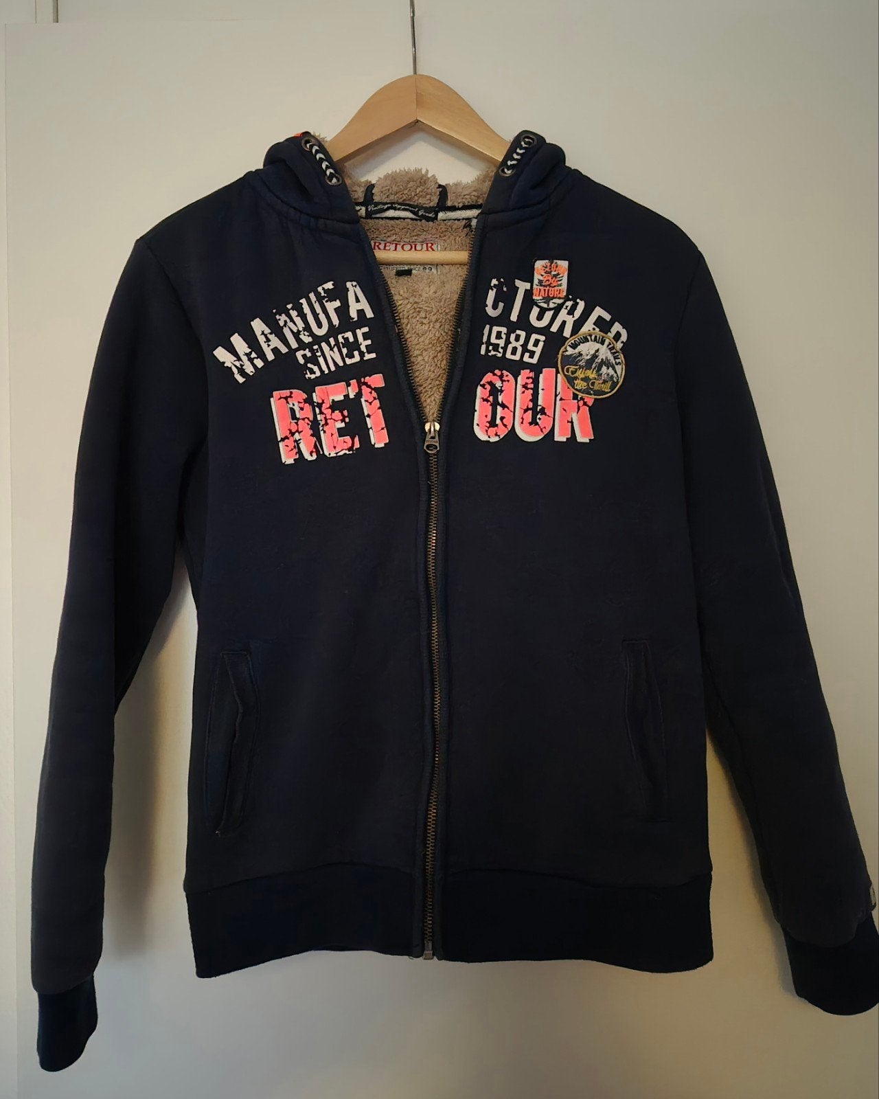 Warme Retour borgvest met capuchon - Maat 13/14, Kinderen en Baby's, Trui of Vest, Ophalen of Verzenden, Zo goed als nieuw, Jongen