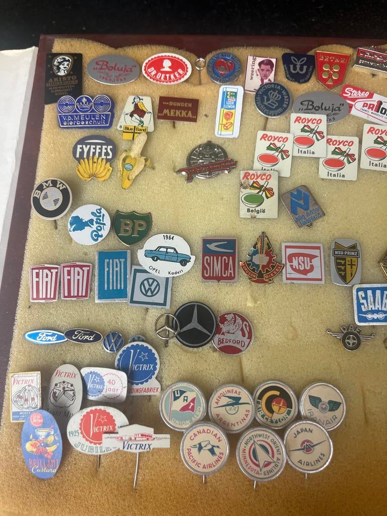 Verzameling pins: auto- en andere merken, Ophalen of Verzenden, Gebruikt, Gebruiksvoorwerp