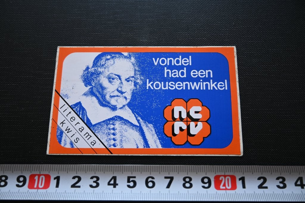 sticker omroep NCRV vondel had een kousenwinkel kwis, Ophalen, Zo goed als nieuw
