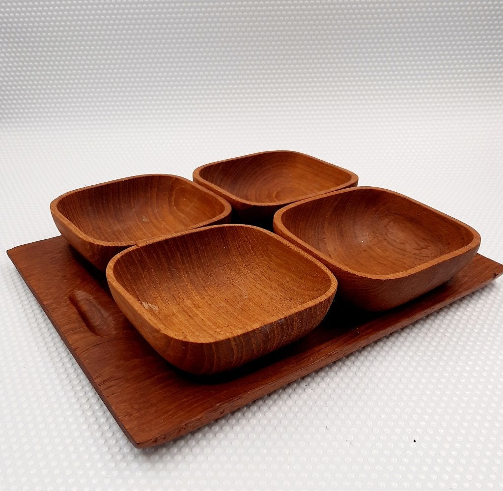 Vintage houten borrelset: blad met 4 houten bakjes, Verzamelen, Ophalen of Verzenden, Huis en Inrichting