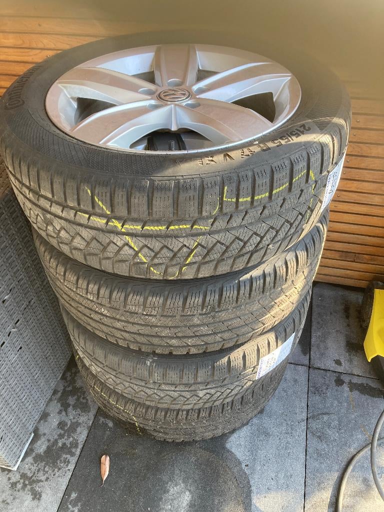 Autovelgen met winterbanden (gebruikt op VW Passat), Auto-onderdelen, Banden en Velgen, Ophalen, Banden en Velgen, 17 inch, Winterbanden