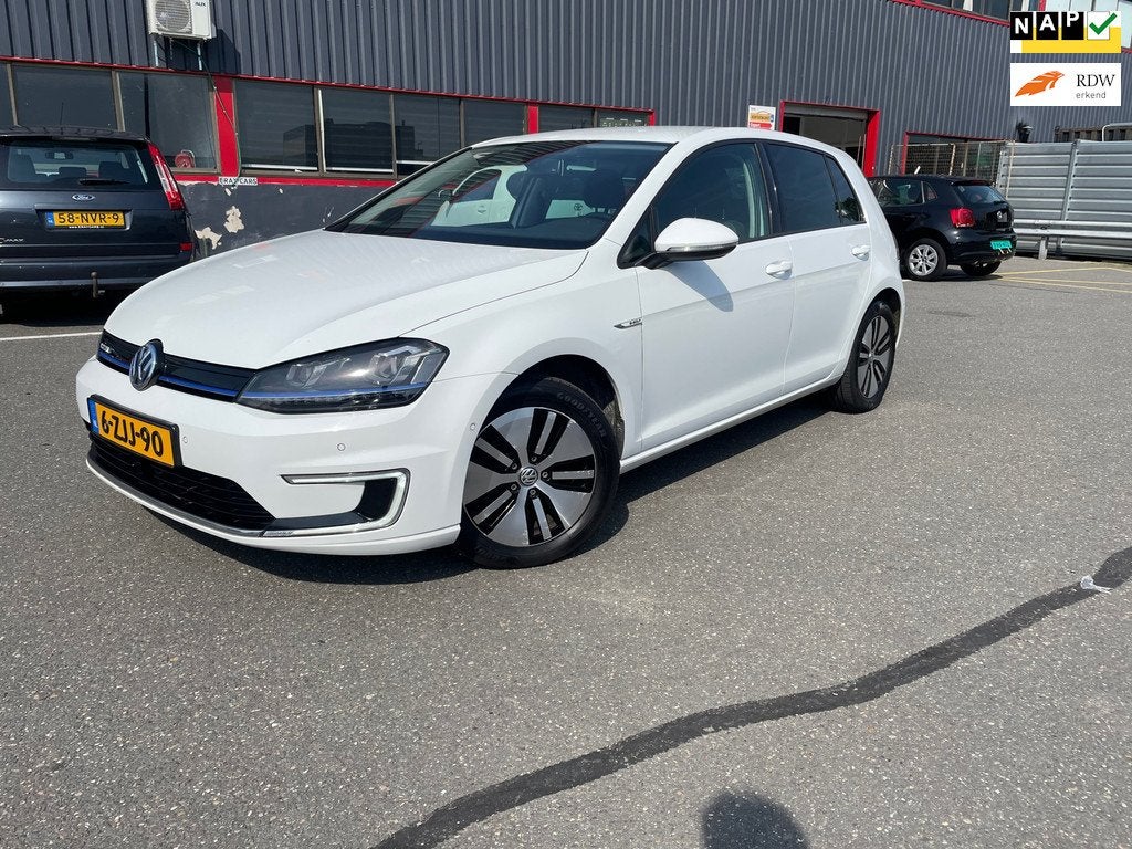 Volkswagen E-Golf E-Golf Volledig elektrisch | Snellaadfunct, Auto's, Stof, Gebruikt, 116 pk, Wit