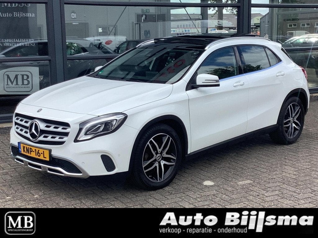 Mercedes GLA-klasse 180 Sport Edition automaat, Panorama dak, Auto's, Mercedes-Benz, Gebruikt, Euro 6, 4 cilinders, 1595 cc