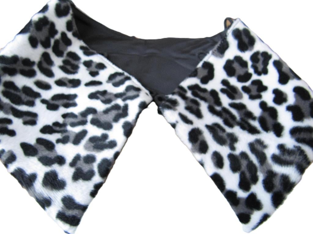 NIEUW TRANSFER losse kraag met zwart wit leopard dessin, Kleding | Dames, Verzenden, Maat 46/48 (XL) of groter, Nieuw, Sjaal