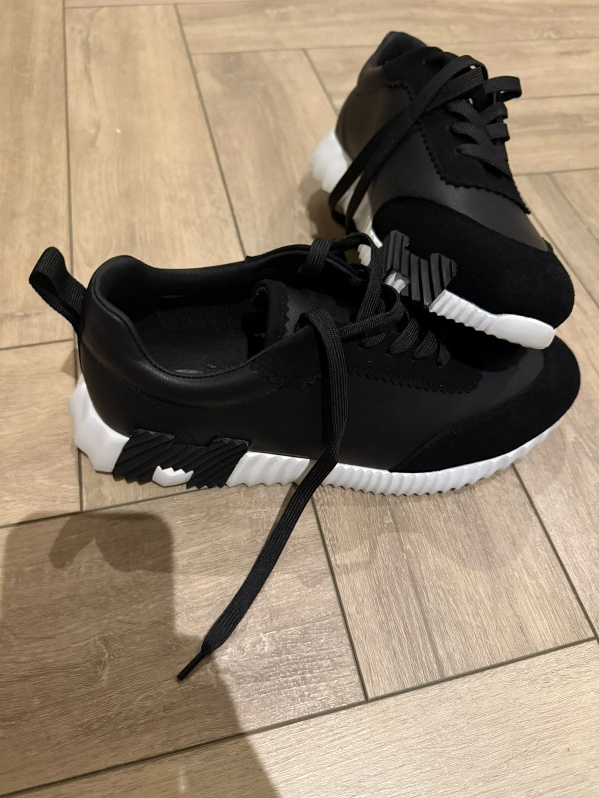 Hermes schoenen, Ophalen, Zo goed als nieuw, Ring, Bord of Paal