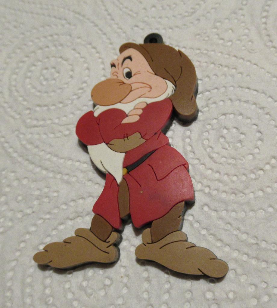 Disney GRUMPY Sleutelhanger - Sneeuwwitje en de 7 Dwergen, Verzamelen, Verzenden, Nieuw, Knuffel of Figuurtje