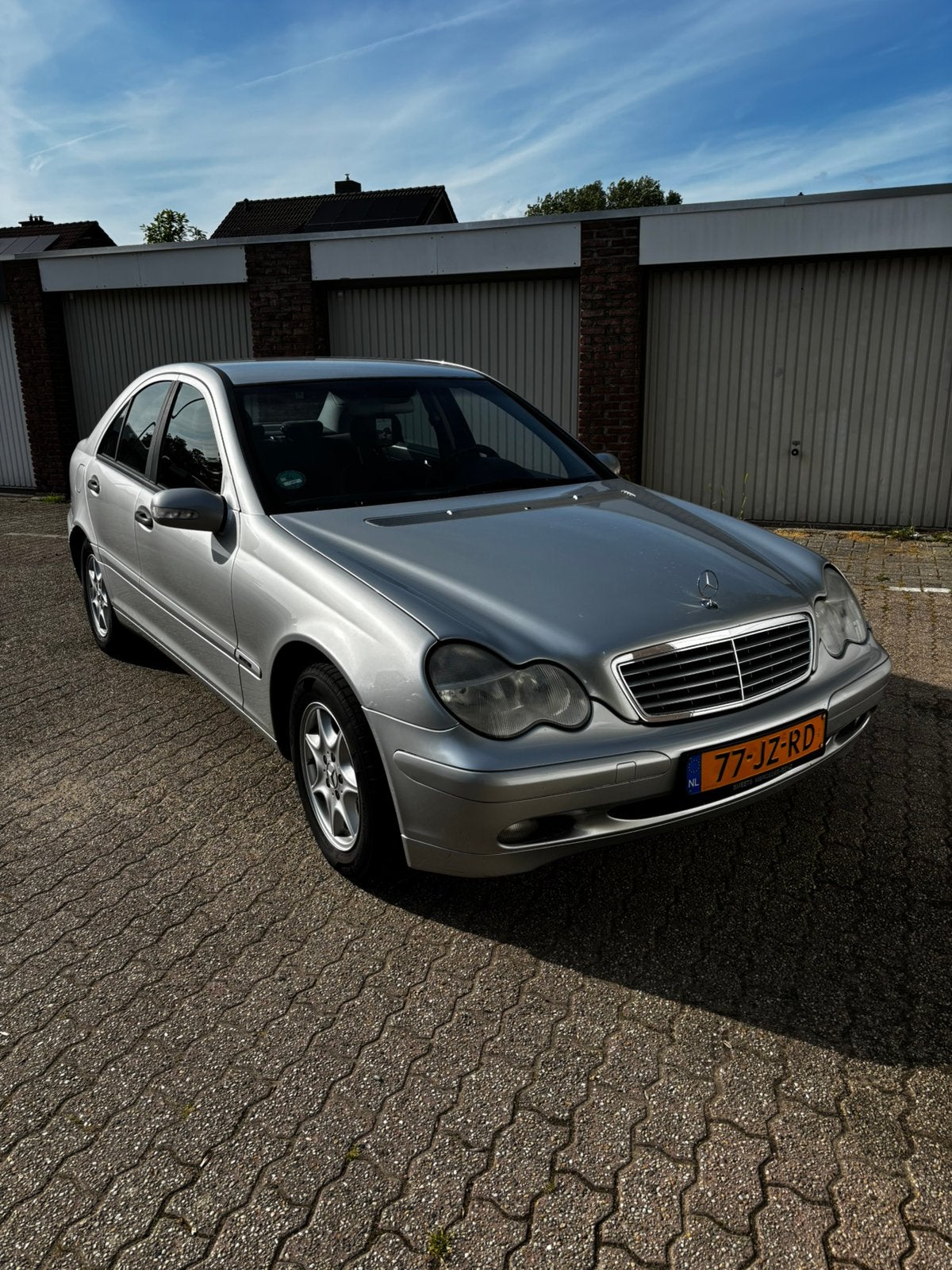 Mercedes-Benz C-Klasse 1.8 C180 Kompr Sedan 2002 Grijs, Auto's, Achterwielaandrijving, 1796 cc, Origineel Nederlands, Handgeschakeld