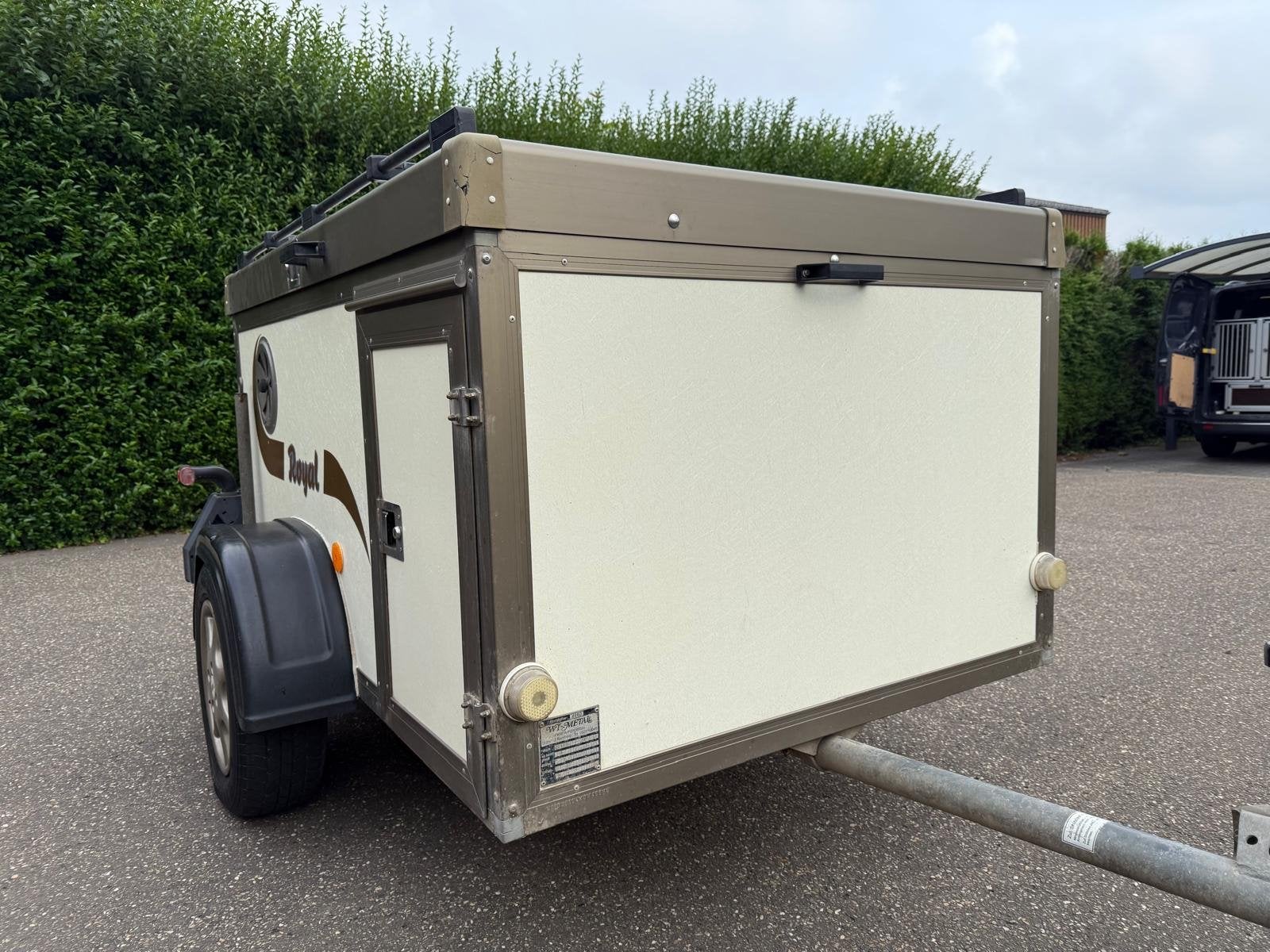 Hondenkar WT Metall 3 vakken ventilatie verlichting IPO KNPV, Ophalen, Gebruikt