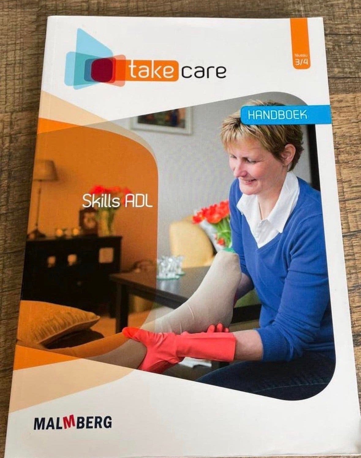Take Care Handboek Skills ADL - Malmberg Niveau 3/4, Ophalen, Gamma, Zo goed als nieuw, MBO