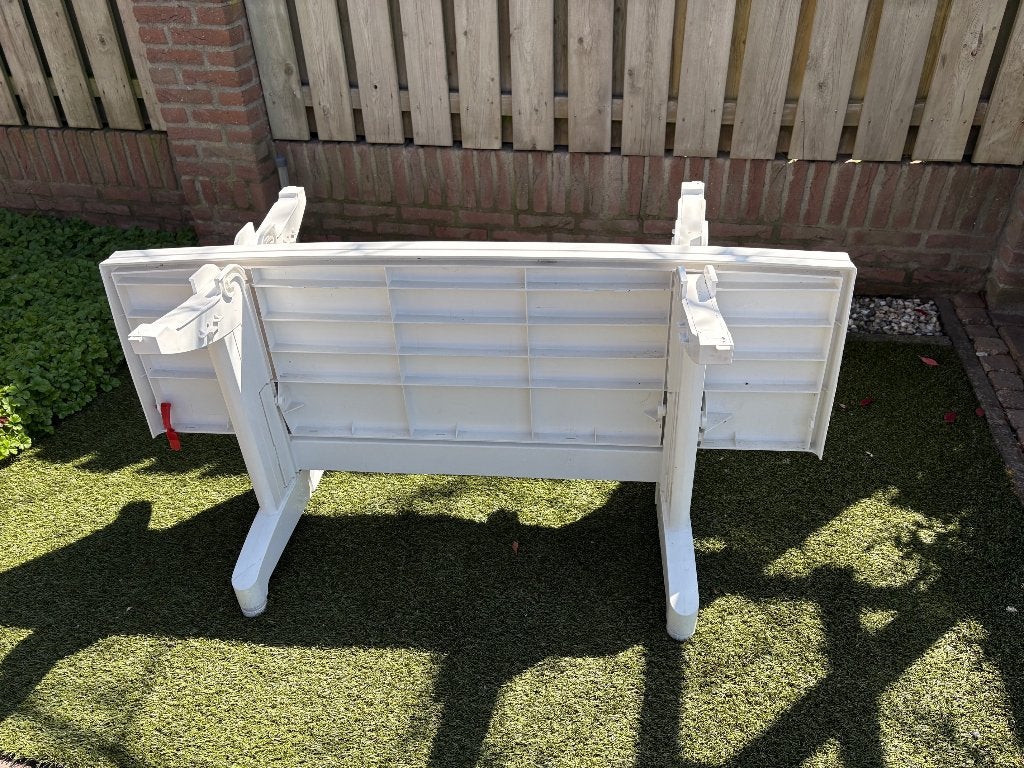 Tafel wit kunststof inklapbaar Hartmann, Ophalen, Zo goed als nieuw, Rechthoekig, Kunststof