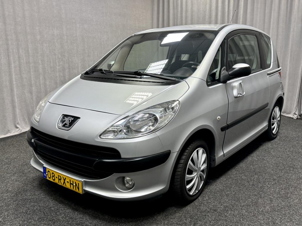 Peugeot 1007 1.4 Gentry | Airco | Boekjes | (bj 2005), Auto's, Peugeot, Voorwielaandrijving, 4 cilinders, Elektrische ramen, 4 stoelen