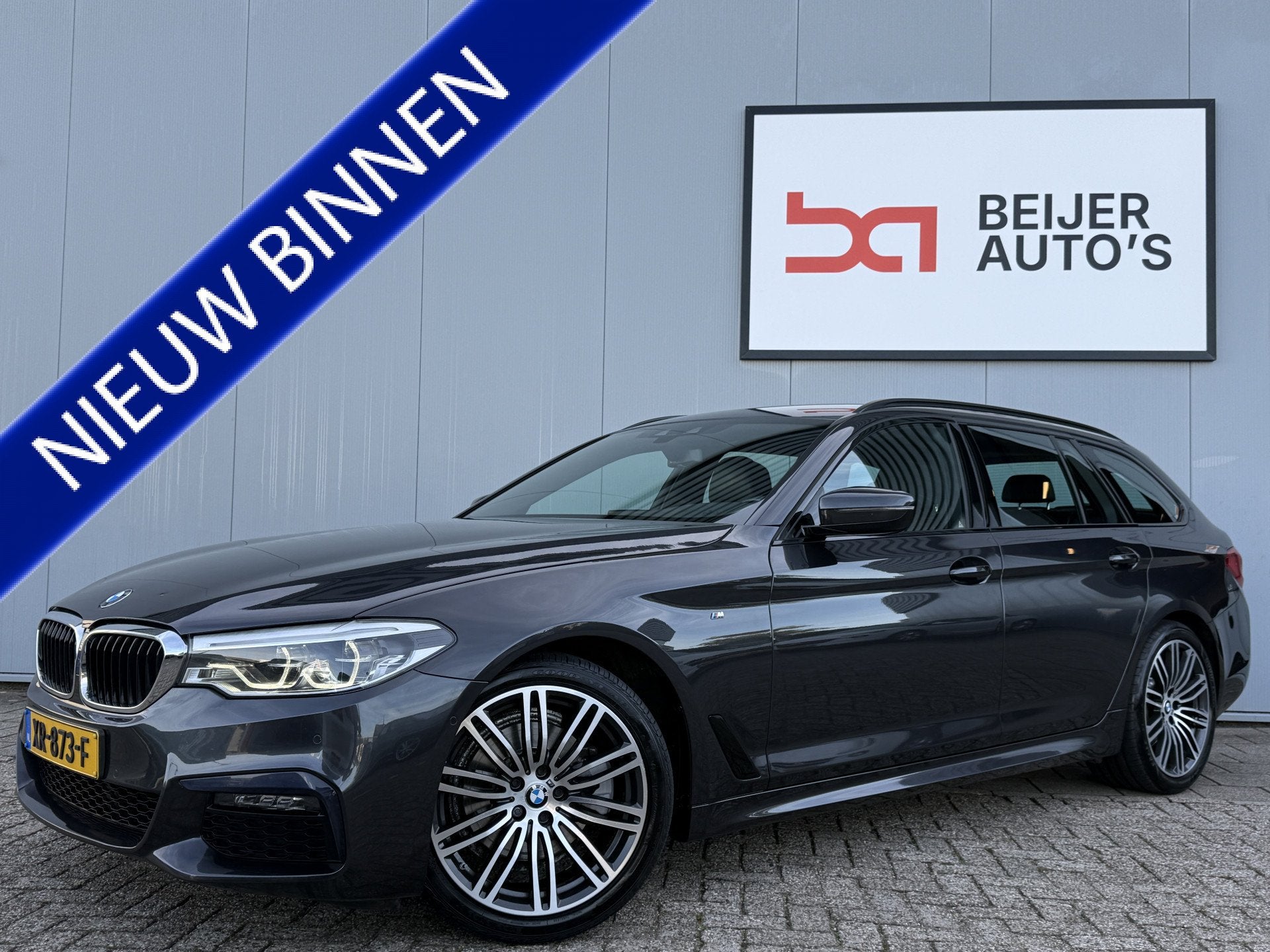 BMW 5 Serie Touring 520i High Executive Automaat M-Pakket/Na, Auto's, Automaat, Achterwielaandrijving, Euro 6, 2000 kg