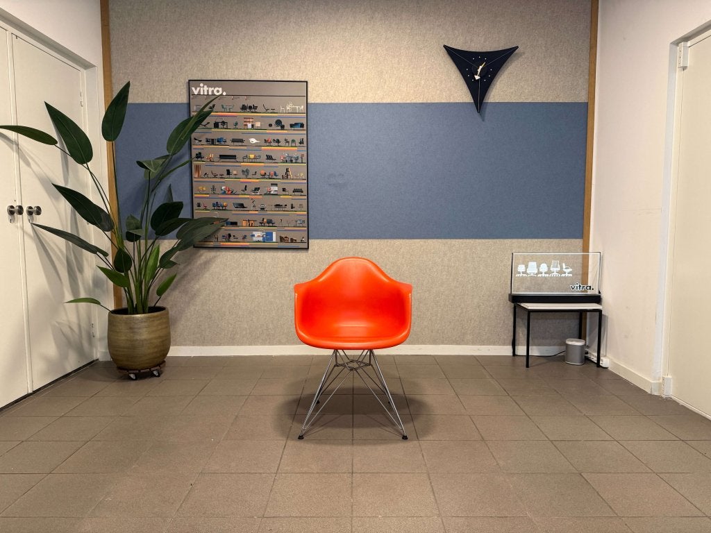 Vitra | Eames | DAR | Poppy Red | 1x, Vitra, Vitra Artifort Cassina Fritz Hansen Eames Gispen Pastoe Hay, Ophalen of Verzenden