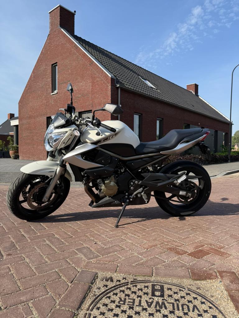 Yamaha XJ6 2009 – nette en goed onderhouden motor, Particulier, Naked bike