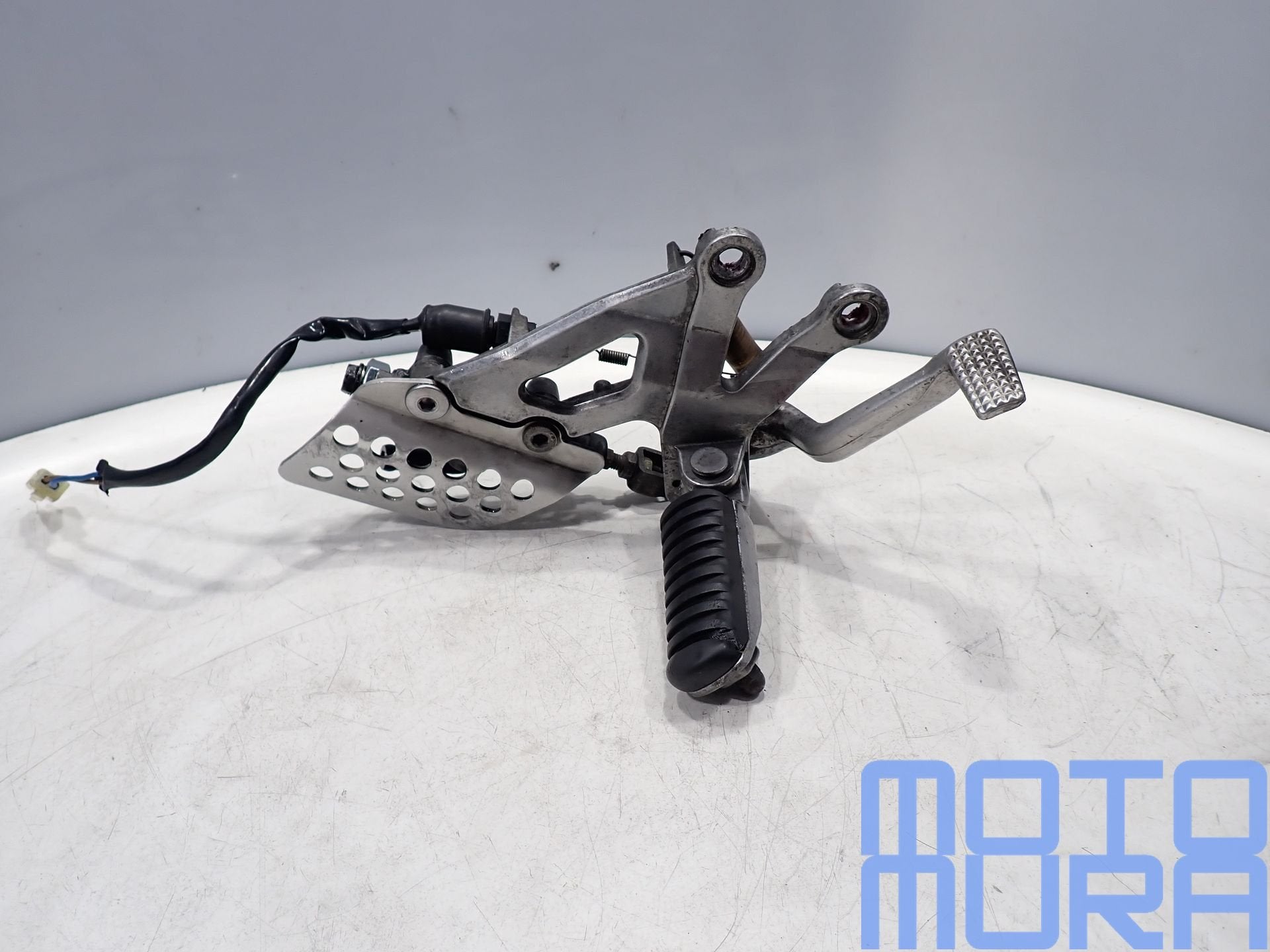 Kawasaki ZX12R 2002 - 2006 rechter voetsteun schetsplaat rec, Motoren, Gebruikt, -, -, Ophalen of Verzenden