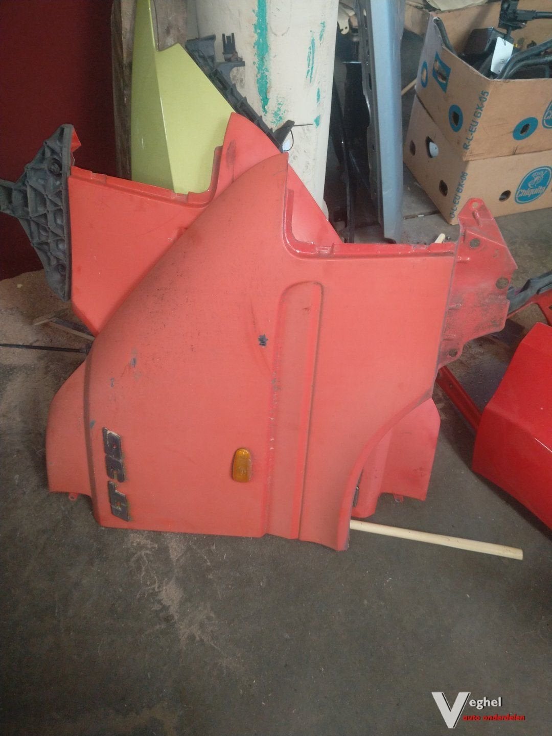 Volkswagen lt spatbord lv of rv rood