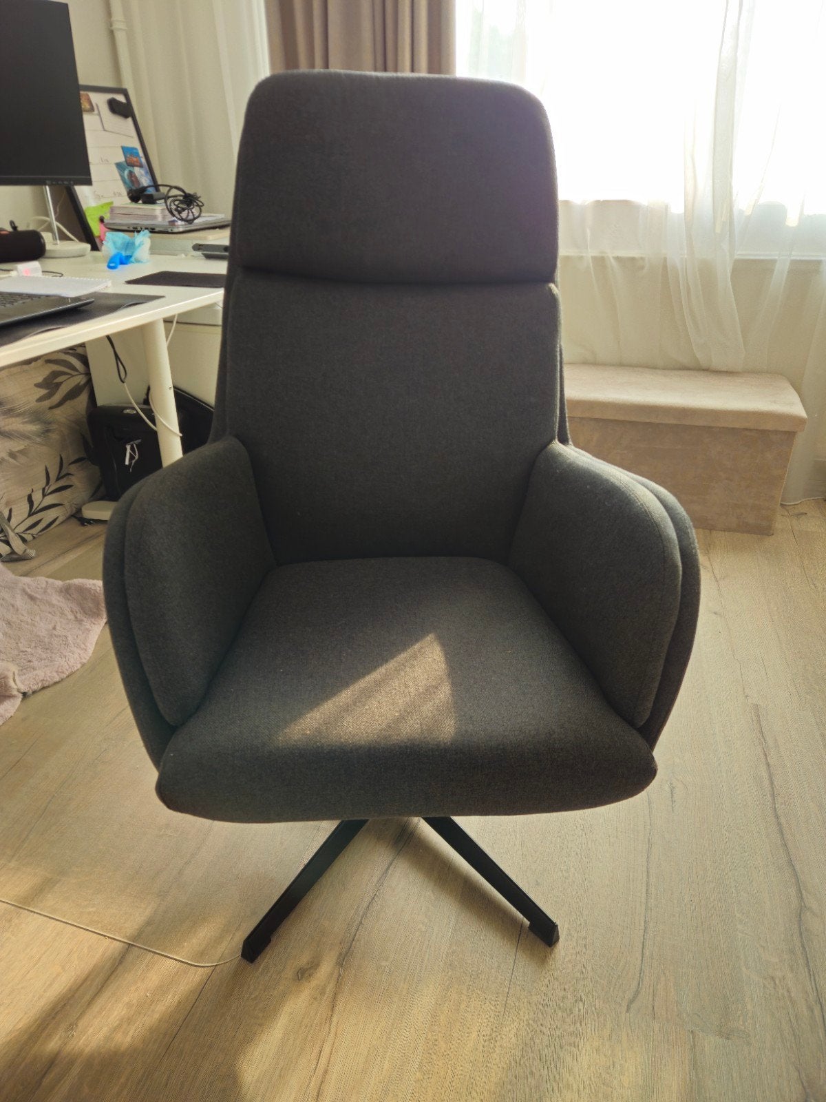 Comfortabele grijze fauteuil - Zo goed als nieuw, Ophalen, Modern, Comfortabel, Zo goed als nieuw, Stof