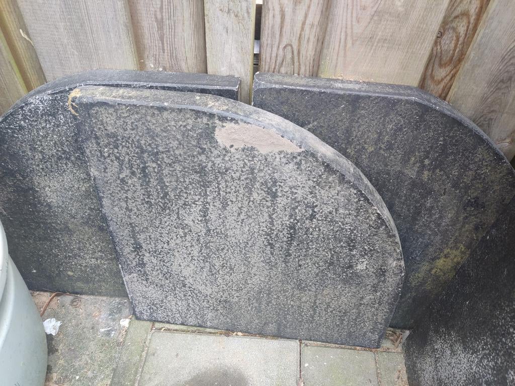 Drie betontegels voor de parasol, Tuin en Terras, Parasols, Ophalen, Gebruikt, Minder dan 1 meter, Parasolvoet