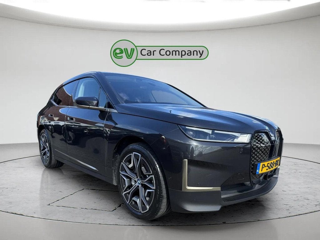 BMW IX XDrive50 High Executive 112 kWh | SOH 90% | Individua, Automaat, 131 €/maand, 629 km, Gebruikt